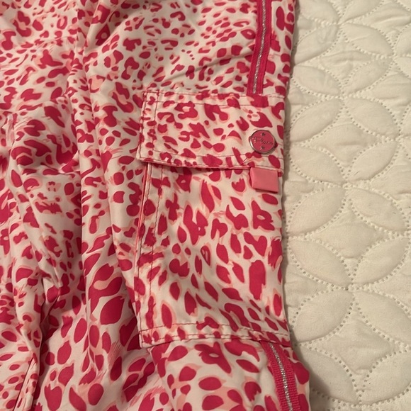 The Children’s Place Athletic Dept Authentic Sportswear Pink Chetah Winter Pants - Picture 3 of 15